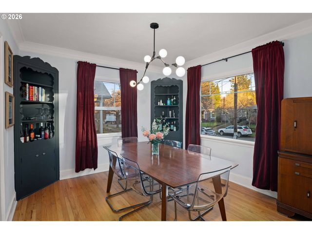 6525 N CAMPBELL Ave, Portland, OR 97217