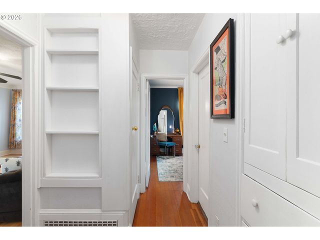 6525 N CAMPBELL Ave, Portland, OR 97217