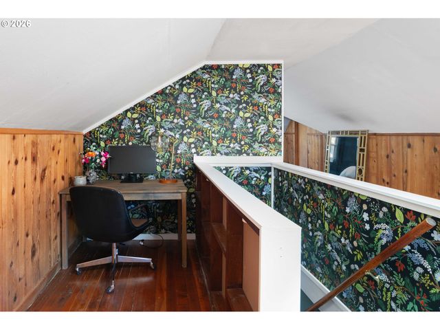 6525 N CAMPBELL Ave, Portland, OR 97217