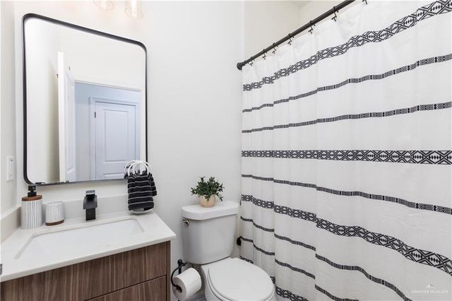1006 N Clarence Avenue 2, Edinburg, TX 78541