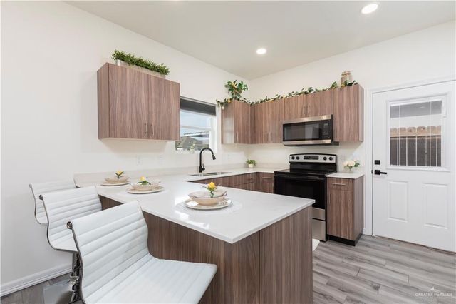 1006 N Clarence Avenue 2, Edinburg, TX 78541