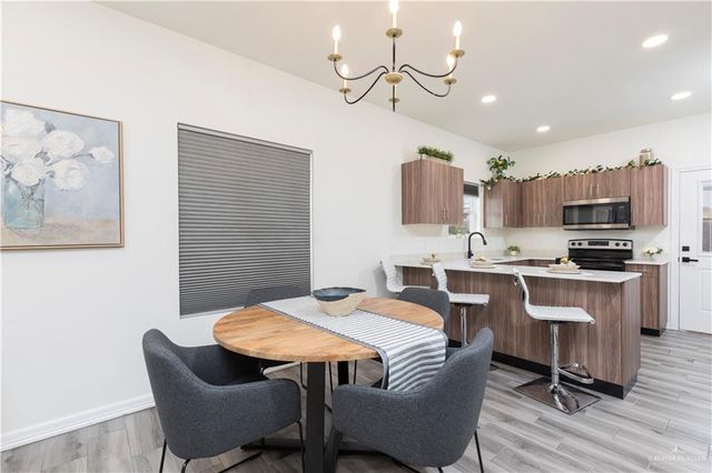 1006 N Clarence Avenue 2, Edinburg, TX 78541