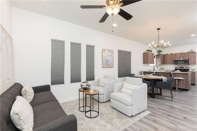 1006 N Clarence Avenue 2, Edinburg, TX 78541