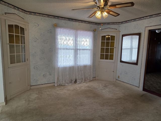 705 W Commercial Street, Lyndon, IL 61261