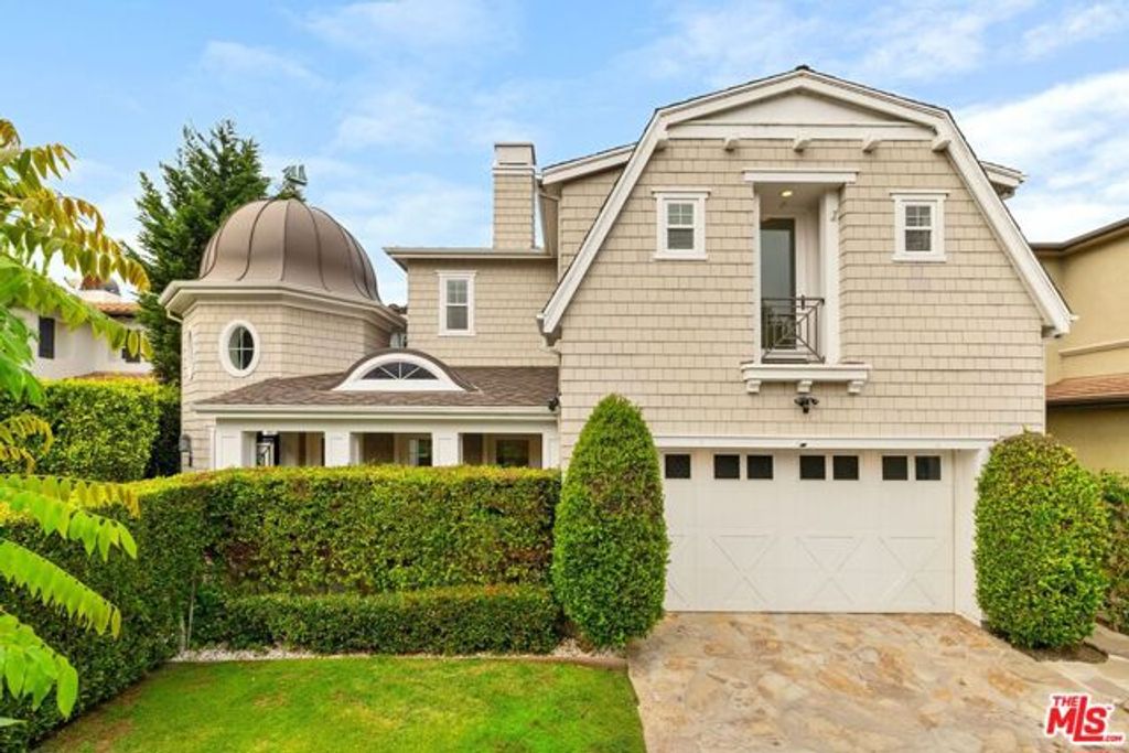 7391 Coastal View Drive, Los Angeles, CA 90045