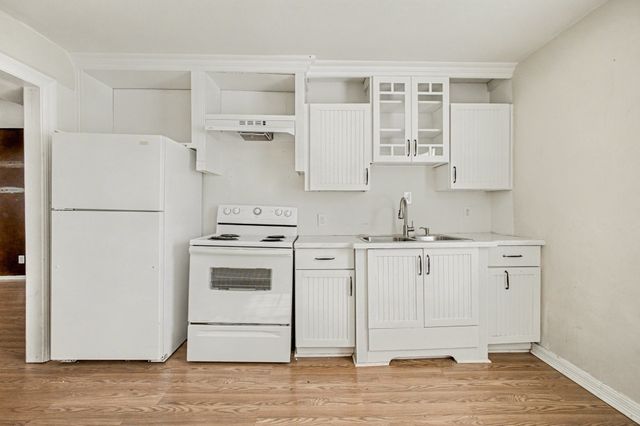 2216 Riverview Drive A-D, Irving, TX 75060