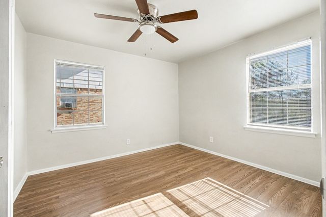 2216 Riverview Drive A-D, Irving, TX 75060