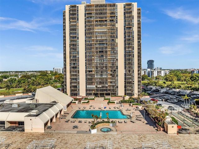 20379 W Country Club Drive 1437, Aventura, FL 33180