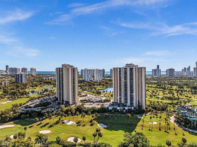20379 W Country Club Drive 1437, Aventura, FL 33180