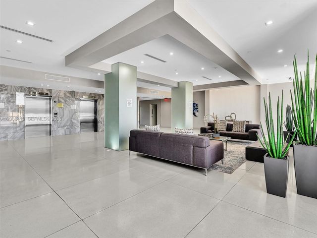 20379 W Country Club Drive 1437, Aventura, FL 33180