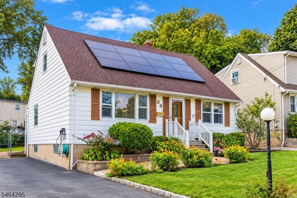 34 Meadow Ln, Clifton City, NJ 07012 — exterior