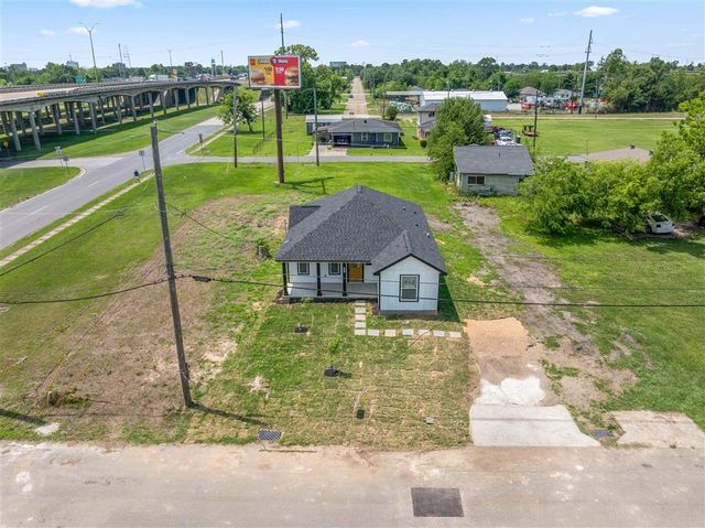 206 S Lyons Street, Lake Charles, LA 70601
