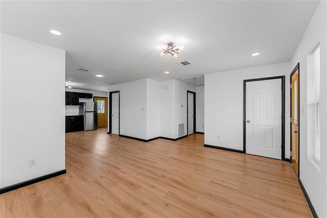 206 S Lyons Street, Lake Charles, LA 70601