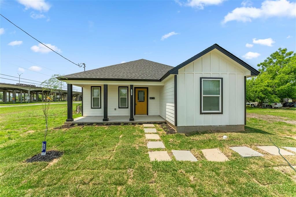 206 S Lyons Street, Lake Charles, LA 70601