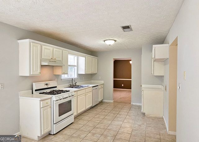 2167 Pixie Rose Lane, Loganville, GA 30052