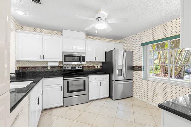 523 PADUA CIRCLE NE, St Petersburg, FL 33703