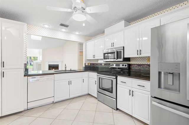 523 PADUA CIRCLE NE, St Petersburg, FL 33703