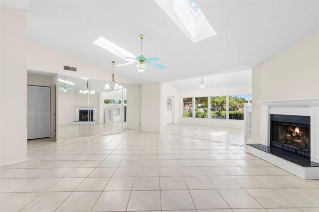 523 PADUA CIRCLE NE, St Petersburg, FL 33703