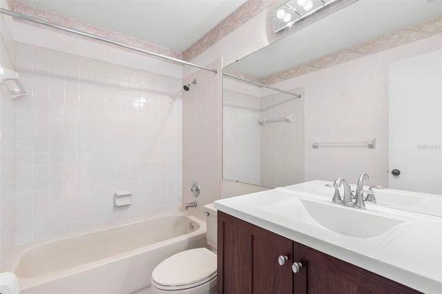 523 PADUA CIRCLE NE, St Petersburg, FL 33703