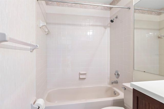 523 PADUA CIRCLE NE, St Petersburg, FL 33703