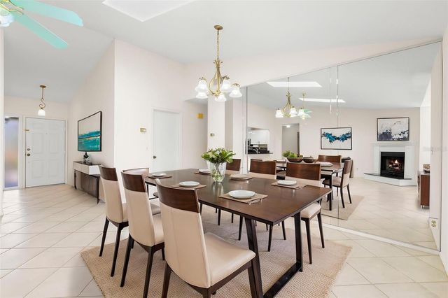 523 PADUA CIRCLE NE, St Petersburg, FL 33703