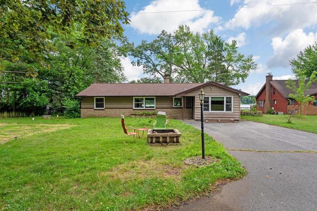 W4043 County Rd C Road, Montello, WI 53949