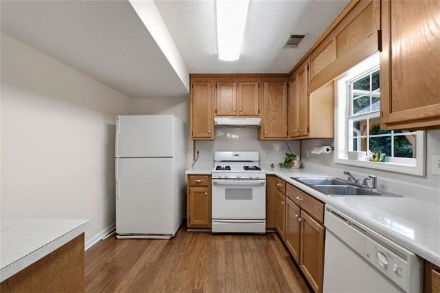 811 Overlook Trail, Canton, GA 30115