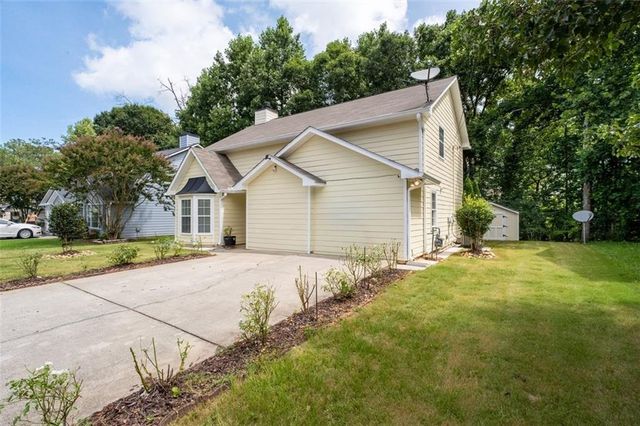 811 Overlook Trail, Canton, GA 30115