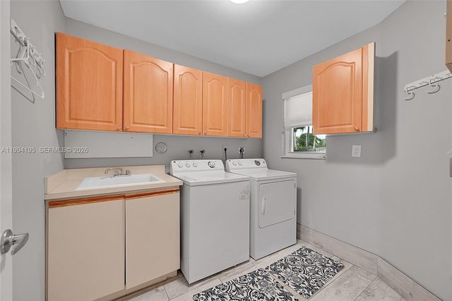 9841 SW 1st St 9841, Plantation, FL 33324