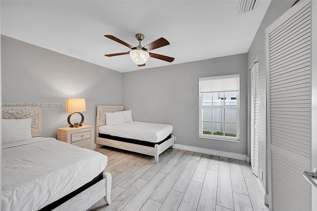 9841 SW 1st St 9841, Plantation, FL 33324