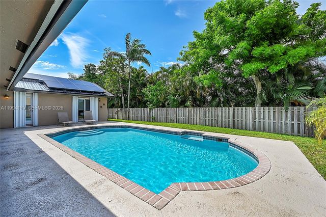 9841 SW 1st St 9841, Plantation, FL 33324