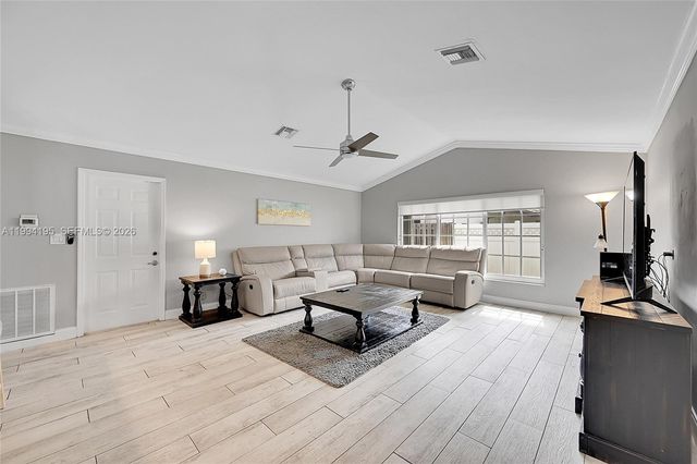 9841 SW 1st St 9841, Plantation, FL 33324