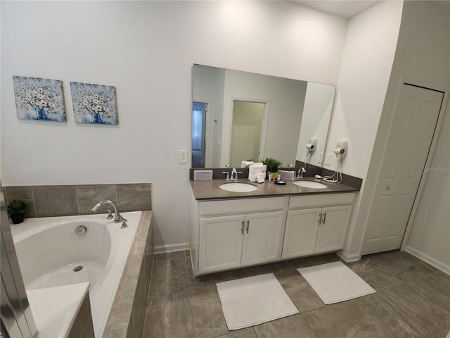 8885 CABOT CLIFFS DRIVE 104, Davenport, FL 33896