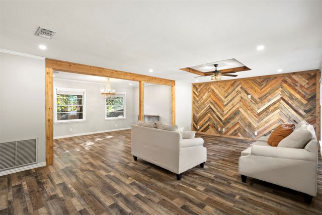 611 E Watkins Street, Tyler, TX 75701