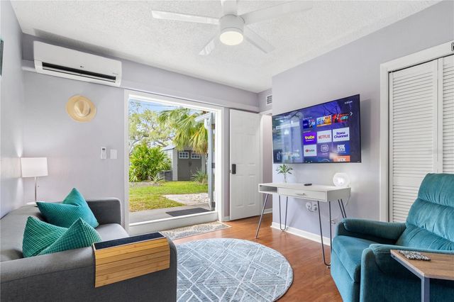 5596 100TH WAY N, St Petersburg, FL 33708