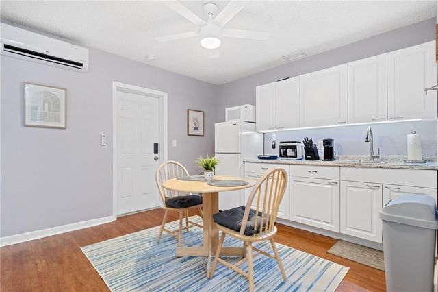 5596 100TH WAY N, St Petersburg, FL 33708