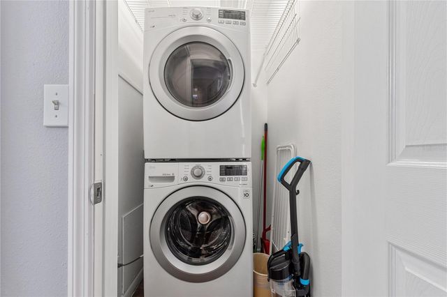 5596 100TH WAY N, St Petersburg, FL 33708