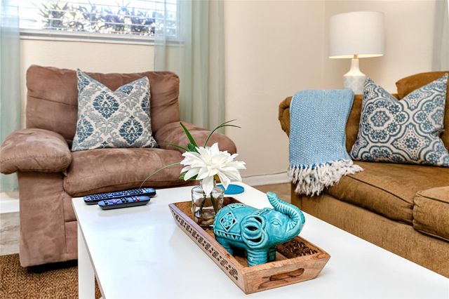 5596 100TH WAY N, St Petersburg, FL 33708