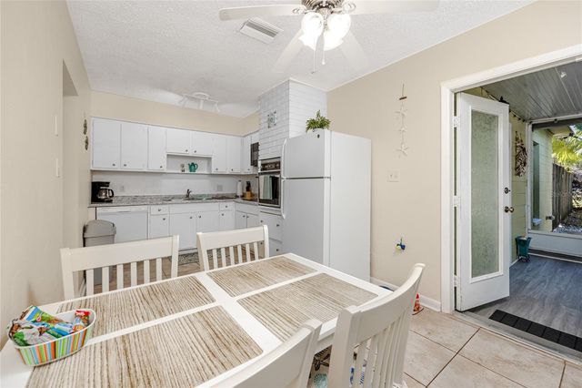 5596 100TH WAY N, St Petersburg, FL 33708