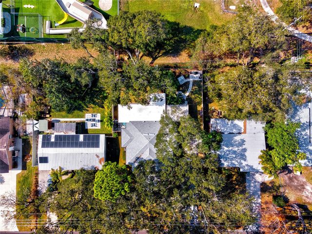 5596 100TH WAY N, St Petersburg, FL 33708