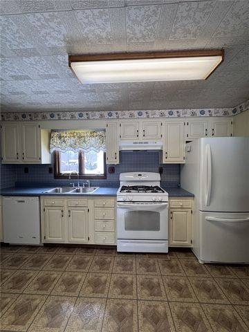 216 Hill Street, Shinglehouse, PA 16748