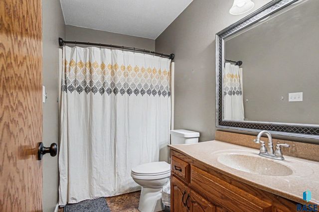 3808 S Kris Dr Drive, Sioux Falls, SD 57103