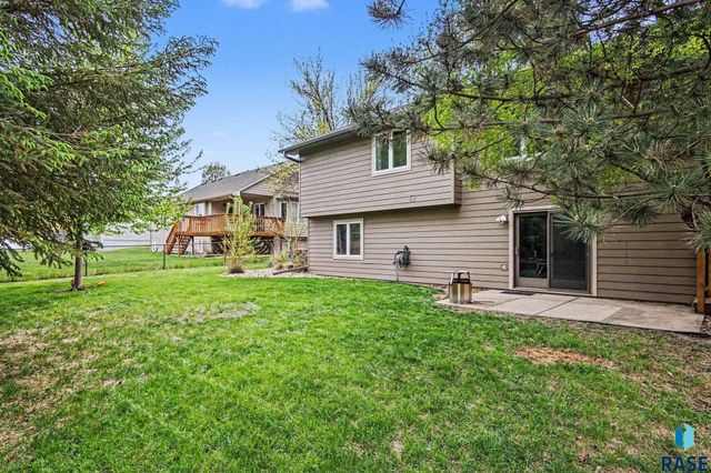 3808 S Kris Dr Drive, Sioux Falls, SD 57103