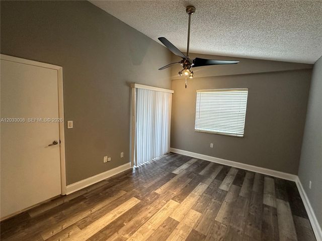 2871 N Oakland Forest Dr 308, Oakland Park, FL 33309