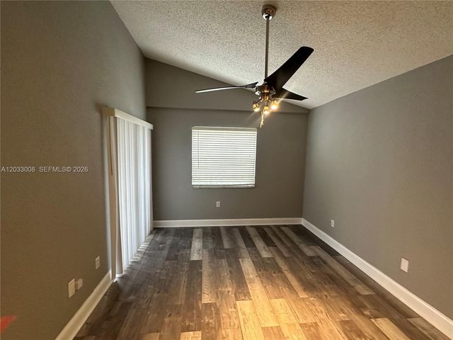 2871 N Oakland Forest Dr 308, Oakland Park, FL 33309