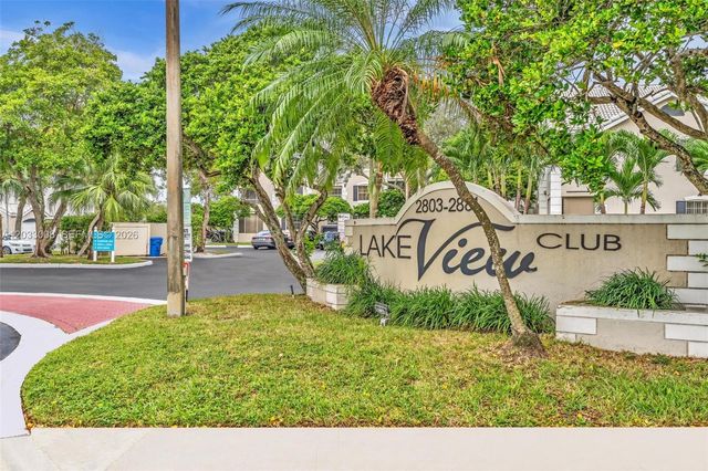 2871 N Oakland Forest Dr 308, Oakland Park, FL 33309