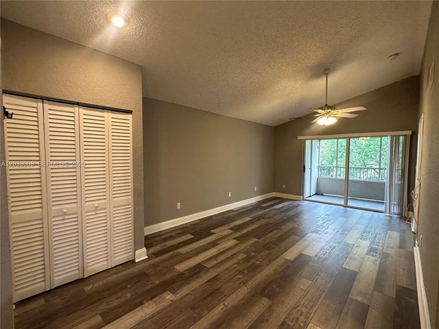 2871 N Oakland Forest Dr 308, Oakland Park, FL 33309