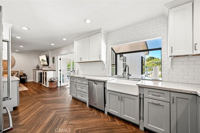 1359 Knoll Drive, Oceanside, CA 92054