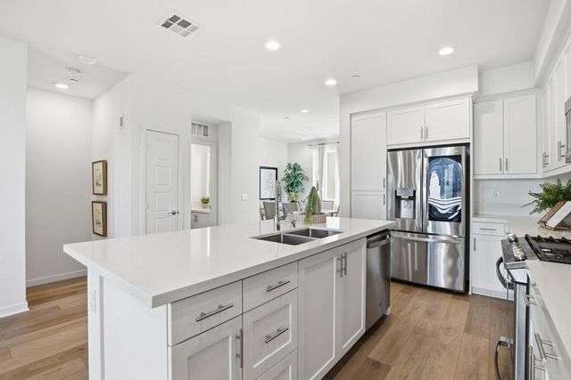 6140 Colt Place 103, Carlsbad, CA 92009