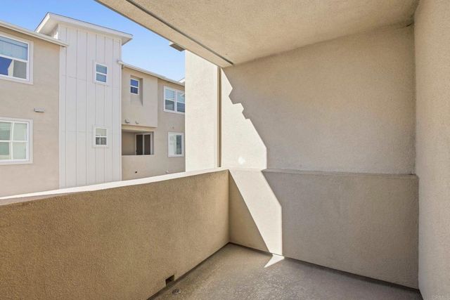 6140 Colt Place 103, Carlsbad, CA 92009